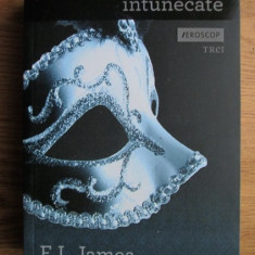 E. L. James - Cincizeci de umbre intunecate