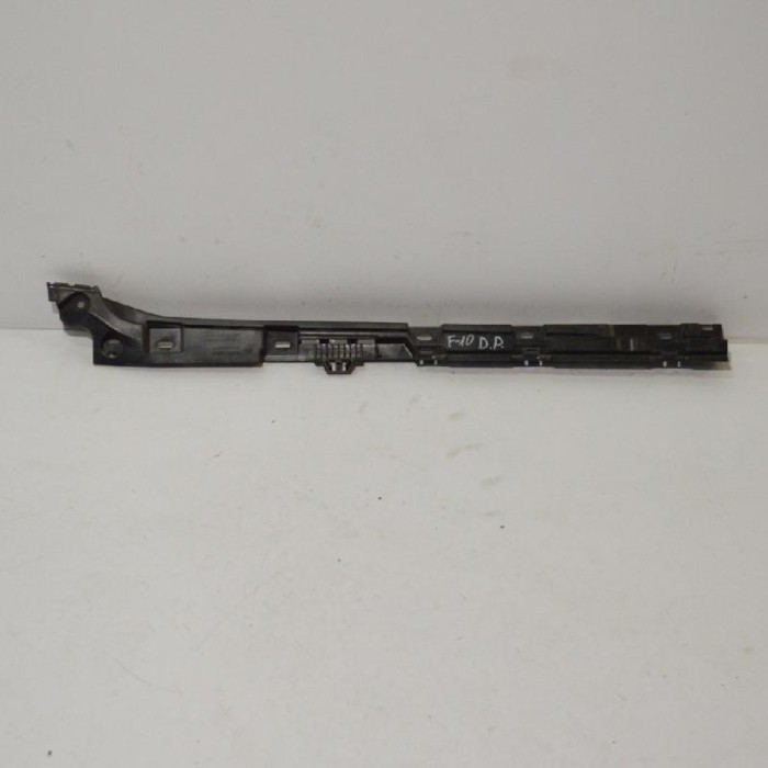 Suport prag lateral dreapta față BMW 5 F10 2010 OEM: 7204022 2419093
