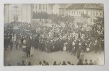 PROCESIUNE RELIGIOASA IN ORAS DIN ARDEAL , FOTOGRAFIE TIP CARTE POSTALA , INTERBELICA