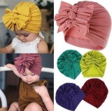 Caciulita tip turban cu trei fundite (Marime Disponibila: 6-9 luni (Marimea 19