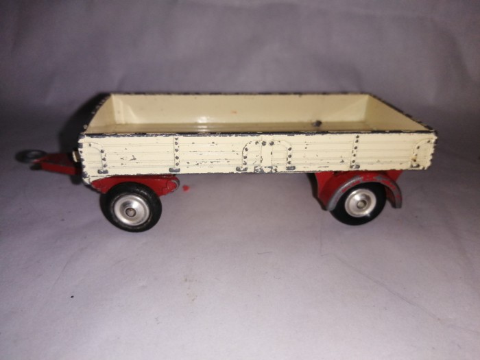 bnk jc Corgi 100 Dropside Trailer