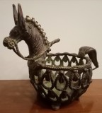 Centru de masa antic India din bronz