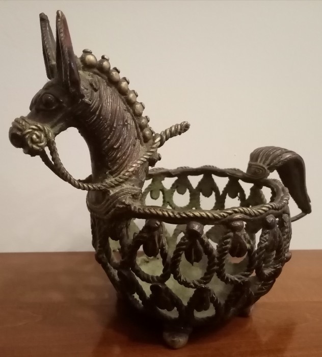 Centru de masa antic India din bronz