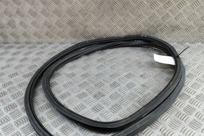 Garnitura ușă dreapta față PORSCHE MACAN DKN 2021 OEM: 95B831721E | 31538489 foto