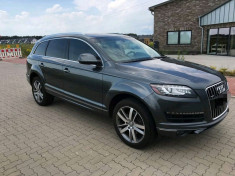 O ma?ina Audi Q7 3.0 din anul 2014. foto