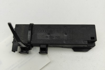 Antena Keyless Entry AUDI E-TRON GT 2023 OEM: 4M0907247A | 31457791 foto