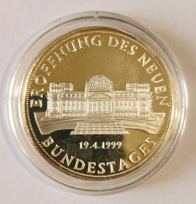 GERMANIA MEDALIE NOUA CLADIRE A PARLAMENTULUI ARGINT 999/1000 15 G PROOF IN CAPSULA DE METACRILAT (CITITI DESCRIEREA)