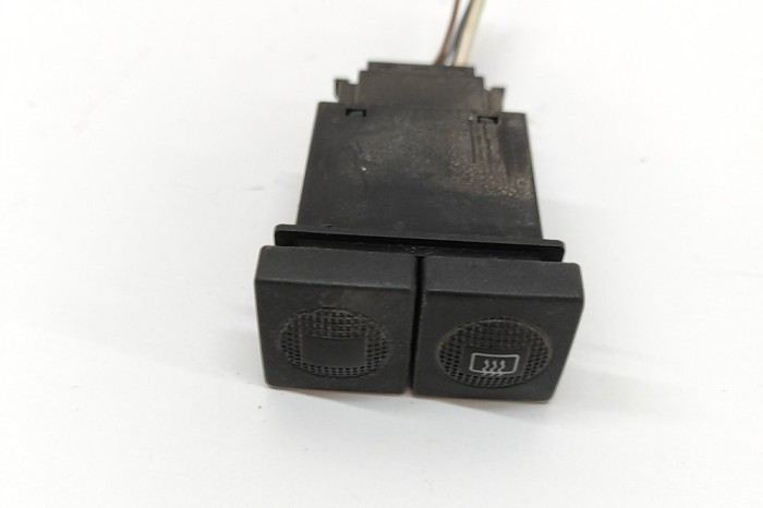 Comutator &icirc;ncălzire luneta VW CORRADO 53I 1994 OEM: 535959621A 30825475
