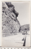 Bnk foto - Camion pe drum de munte, Alb-Negru, Romania de la 1950, Transporturi