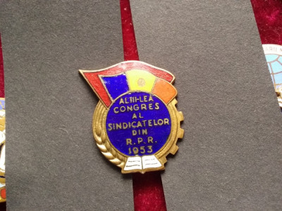 1953 Insigna -Al 3-leacongres al sindicatelor-perfecta RARA foto