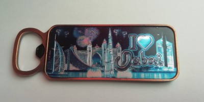 D4 - Magnet frigider - tematica turism - desfacator bere - Dubai 1 foto