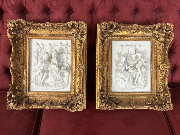 Set de 2 basoreliefuri rococo, baroc | tablou &ndash; figurine &icirc;n praf de marmura, rame sculptate aurii