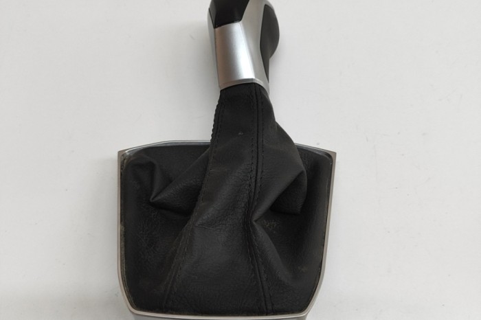 Nuca schimbător de viteze VW T-CROSS C11 2024 OEM: 2GM713203E | 31801518