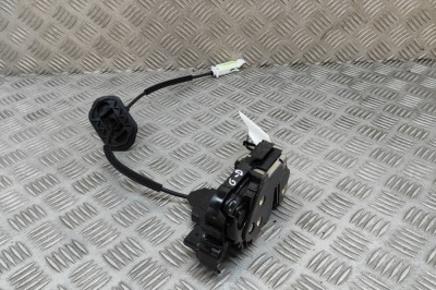 &amp;Icirc;ncuietoare ușă dreapta spate FORD KUGA III DFK 2024 OEM: PX7A-A26412-BA | 30395580 foto