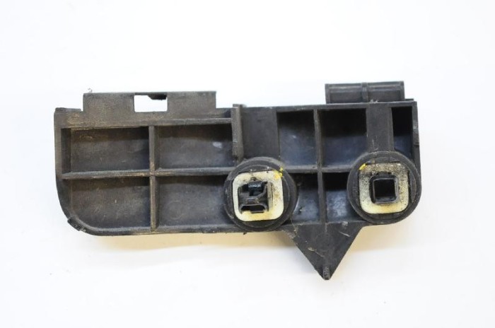 Suport bara de protecție dreapta spate TOYOTA AURIS _E15_ 2010 OEM: 52562-02040 2638074