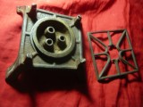 Gratar- Dispozitive fonta pt cuptoare vechi , dim1=13,5x13x5 ,dim.2=10,3x10,3cm