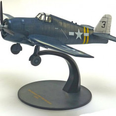 Macheta avion Grumman F6F 5N Hellcat VF-12 USA 1945 WWII - IXO 1/72