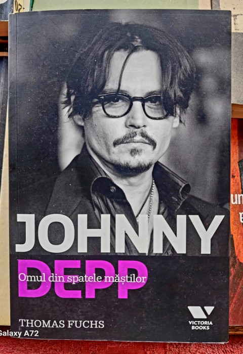 Johnny Depp Omul din spatele mastilor - Thomas Fuchs