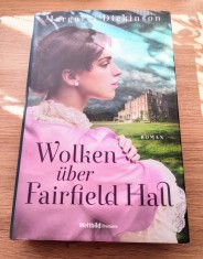 Carte noua Wolken Uber Fairfield Hall de Margaret Dickinson foto