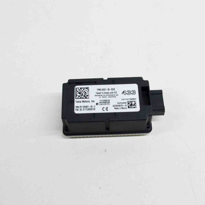 Modul de control presiune anvelope TESLA MODEL X 2018 OEM: 1034601-00-C,A2C93336701,40398036,7812D-RXIDP434 12610116