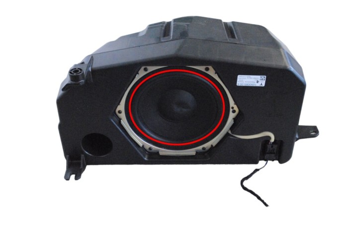 Subwoofer TESLA MODEL X 2020 OEM: 1050085-00-E | 24905325