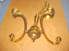 10AA-Candelabru vechi in bronz aurit cu 4 brate. foto