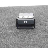 Buton fr&acirc;nă de m&acirc;nă MERCEDES-BENZ CLA Coupe C117 2013 OEM: A246905045115463599 | 4144307