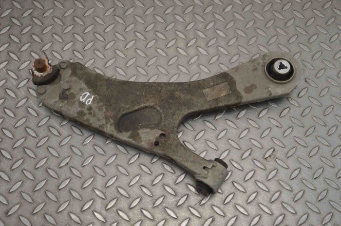 Braț inferior dreapta față CITRO&Euml;N C4 III BA_, BB_, BC_ 2022