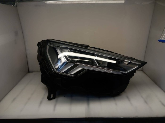 Audi Q3 F3 Headlight/headlamp 83A941034 1101D660000