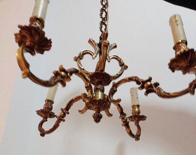Elegant candelabru din bronz masiv cu 4 brațe in stilul Rococo,piesa cu o lucrătură de o foarte mare finețe foto