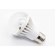 Bec 12V 7W Cu Fasung E27 Pentru Rulote, Sisteme Solare Sau Camping