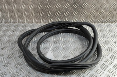 Garnitura ușă st&amp;acirc;nga față KIA CEE\&amp;#039;D Hatchback CD 2023 OEM: 82110-J7000 | 31975377 foto