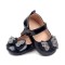 Pantofiori negri, din lac, cu fundita cu strasuri (Marime Disponibila: 3-6 luni