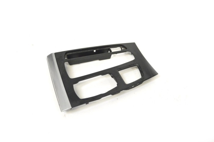 Ornament consola centrală BMW X5 F15, F85 2015 OEM: 9252115 13792226