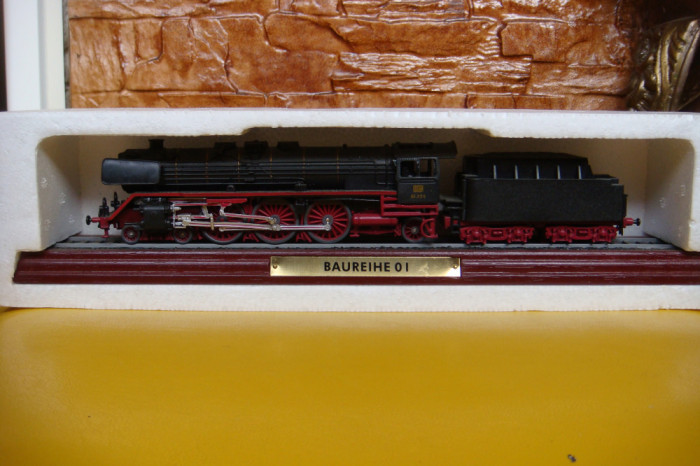 Macheta vintage Locomotiva model Baureihe 01