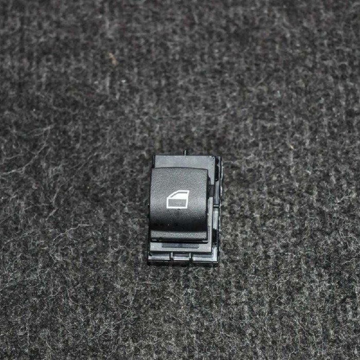 Buton geam ușă st&acirc;nga spate BMW 2 Active Tourer F45 2014 OEM: 9208107 2641150