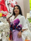 Camasa alba din vascoza cu imprimeu flori mari multicolore