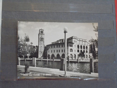 ITALIA - RIVA DEL GARDA - IL PORTO - 1953 - CIRCULATA, TIMBRATA - foto