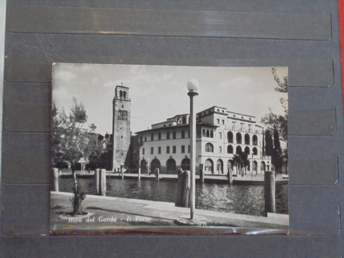 ITALIA - RIVA DEL GARDA - IL PORTO - 1953 - CIRCULATA, TIMBRATA -