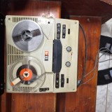 Magnetofon Tesla B4