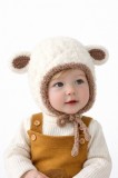 Caciulita alba pentru bebelusi cu urechiuse - Happy (Marime Disponibila: 12-18