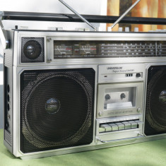 Radio casetofon boombox Universum CTR 2605 supersound 16000