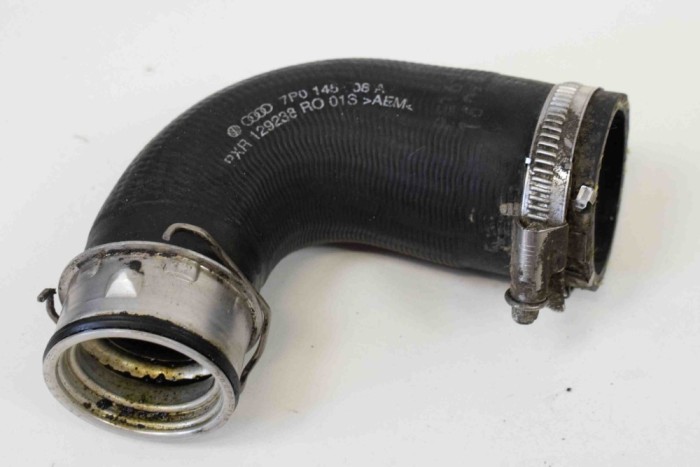 Furtun intercooler VW TOUAREG 7P5 2017 OEM: 7P0145708A