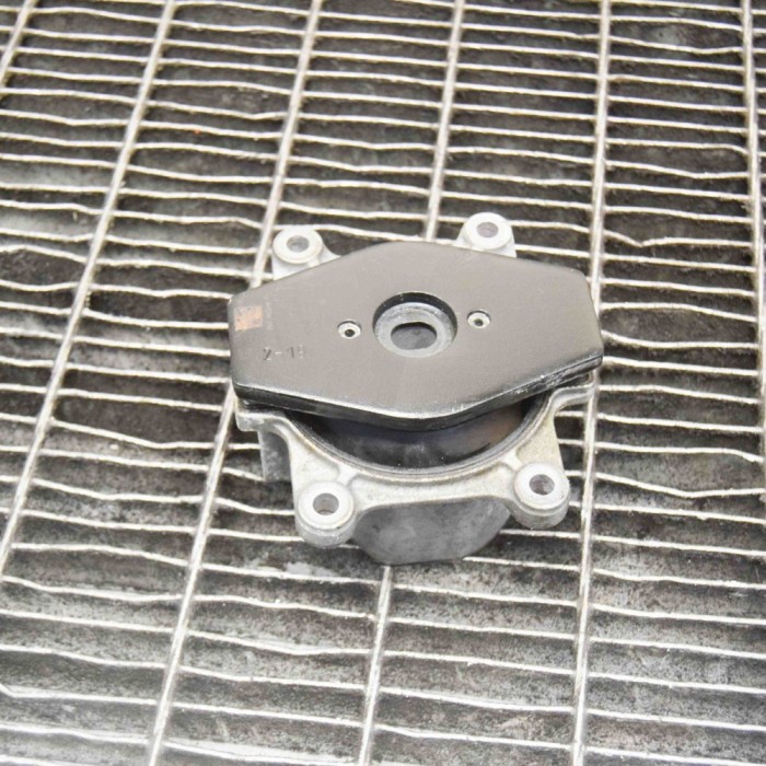 Suport motor dreapta JAGUAR I-PACE X590 2020 OEM: J9D3-7M121-AD 12164463