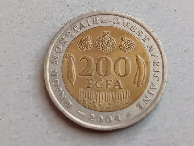 M3 C50 - Moneda foarte veche - Africa de Vest - 200 franci - 2004 foto