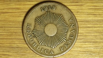 Peru - moneda colectie foarte greu de gasit - 2 centavos 1919 bronz - an unic de batere foto