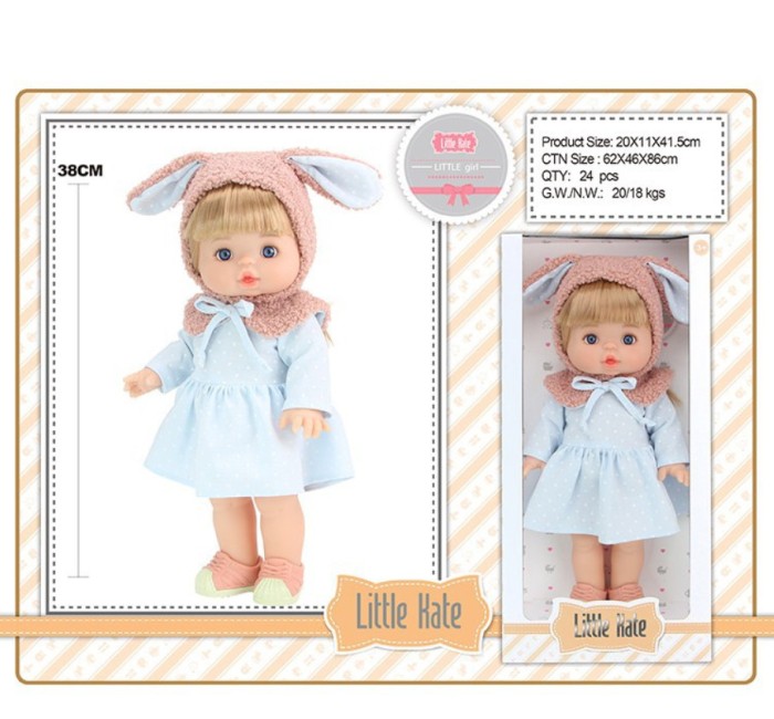 Papusa Little Kate cu caciula, guler, rochie, si incaltari detasabile, 38 cm