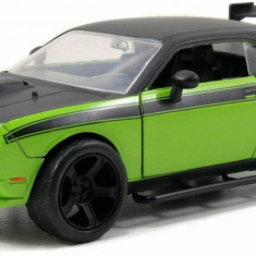 Macheta DODGE CHALLENGER SRT8 2011 - Jada, scara 1/24, noua.