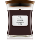 Woodwick Black Cherry lum&acirc;nare parfumată cu fitil din lemn 275 g