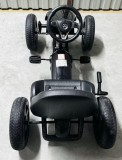 Kart cu Pedale Mercedes-Benz Negru, Roti EVA, Scaun Reglabil, Frana, 3-8 Ani